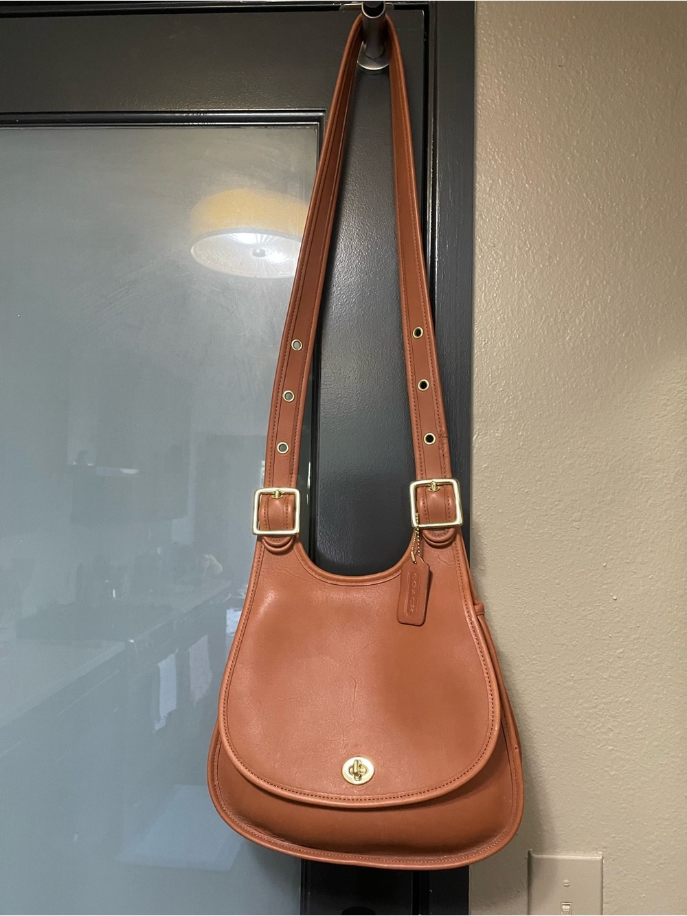 Vintage Coach Leather Crescent Saddle bag (Style M1D-9988). Timeless & classic